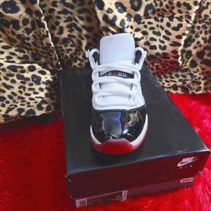 Jordan 11 Low Retro